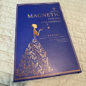 Magnetic Eyelashes